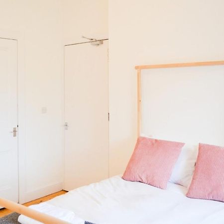 Modern 1 Bedroom Flat In The Heart Of EDI Exterior foto